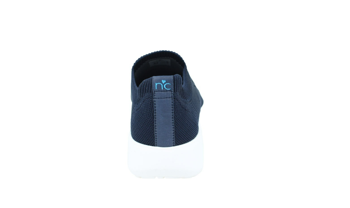 azul escuro